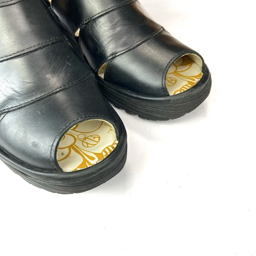 FLY LONDON Yown Wedge Black Leather Lace Up Sandal 40 Comfort Classic